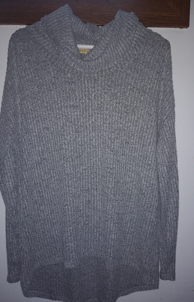 Gently used mesh+lace cowel neck top